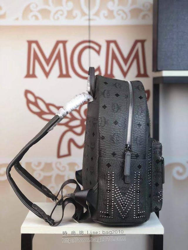MCM雙肩背包 原單 5927小號 Gunta“M”字形鉚釘背包 金屬鉚釘 MCM女背包  mdmc1133